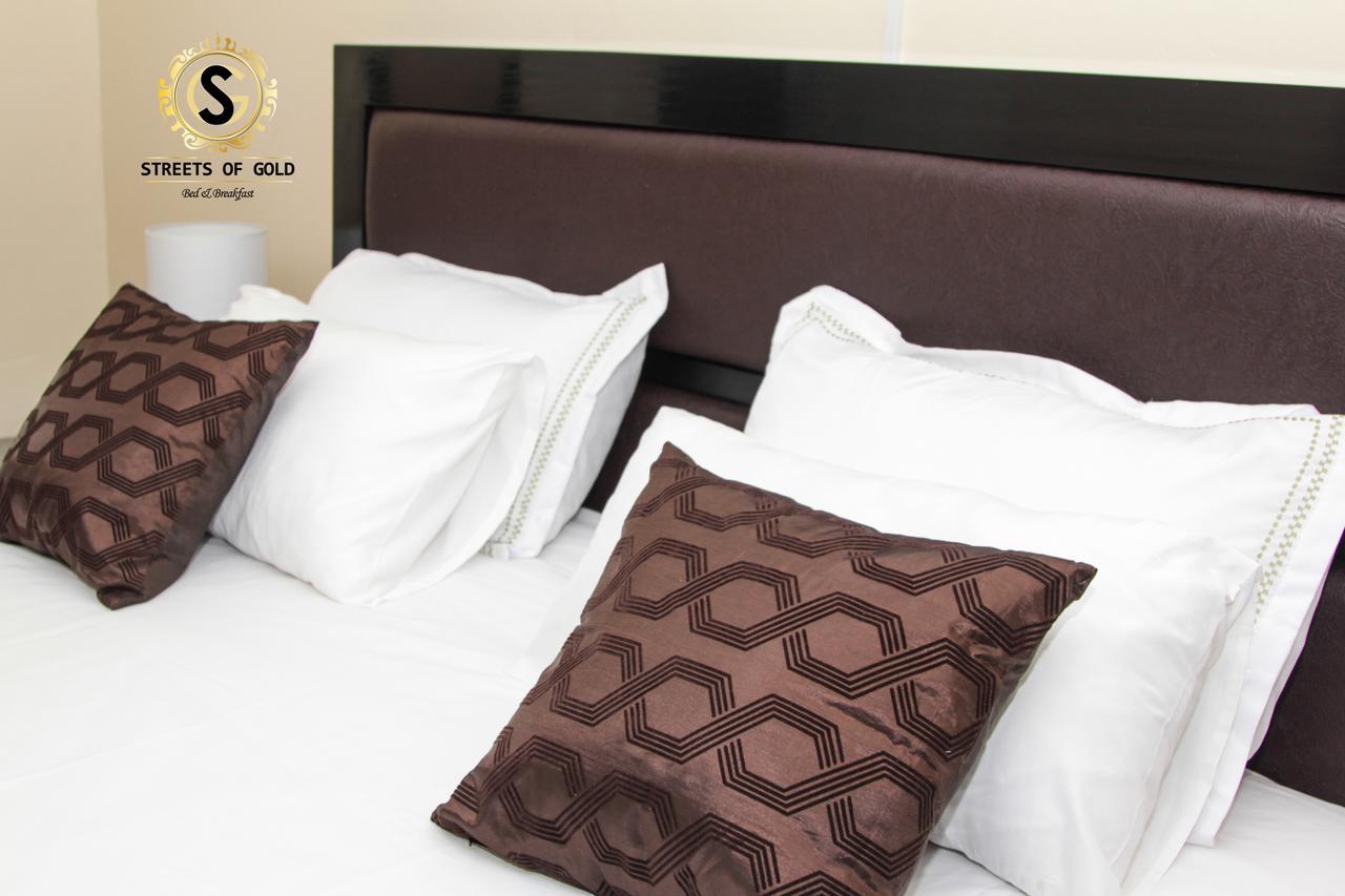 Streets Of Gold Guest House Gaborone Bagian luar foto