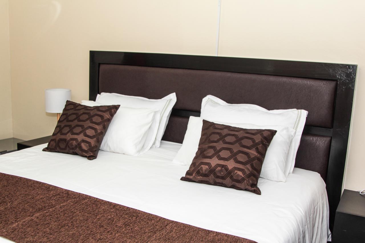 Streets Of Gold Guest House Gaborone Bagian luar foto